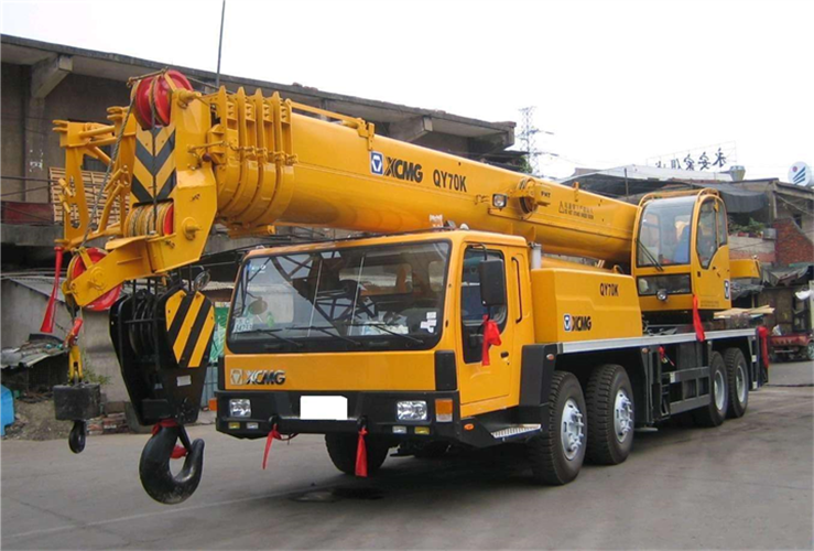 东辽县吊车出租选择重点