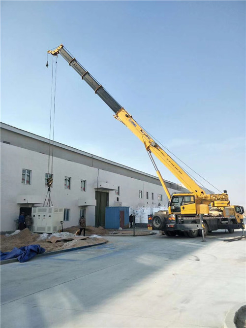 东辽县“超载就喊停”—— 吊车的 “重量保镖” 技术